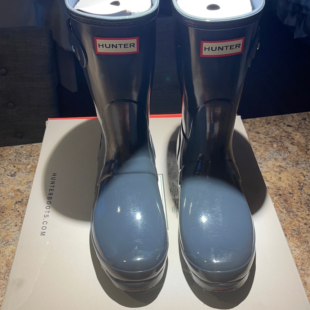 BRAND NEW WITH BOX HUNTER RAIN BOOTS